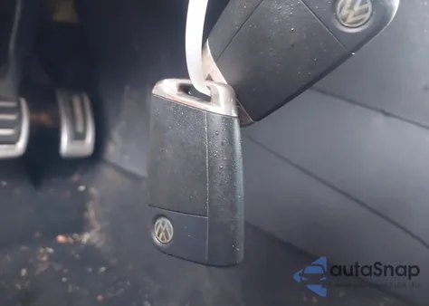 2017 Volkswagen Golf Gti Se 4-Door z USA, uszkodzony, nr VIN 3VW447AU8HM006036